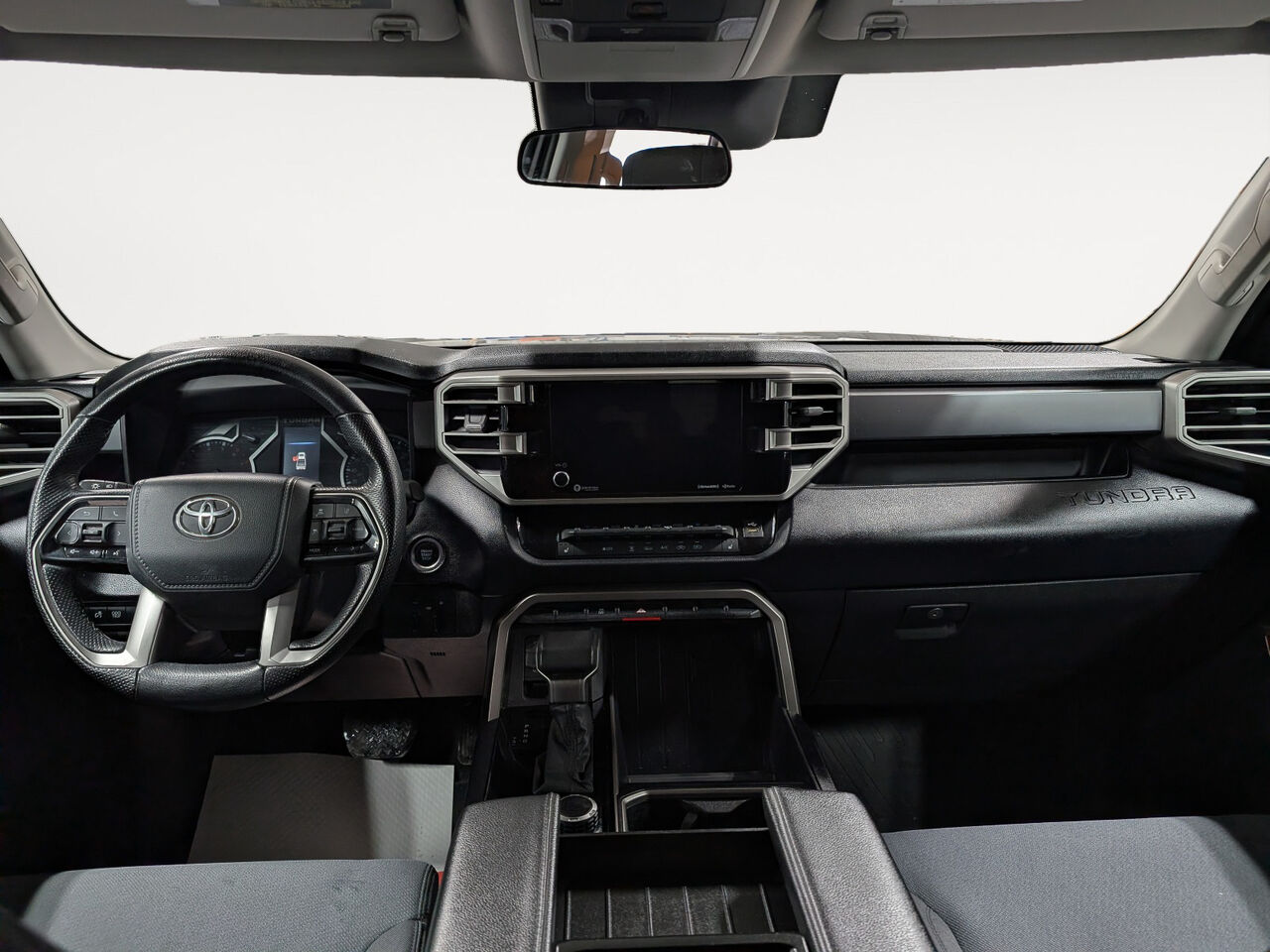 2022 Toyota Tundra - Image 10