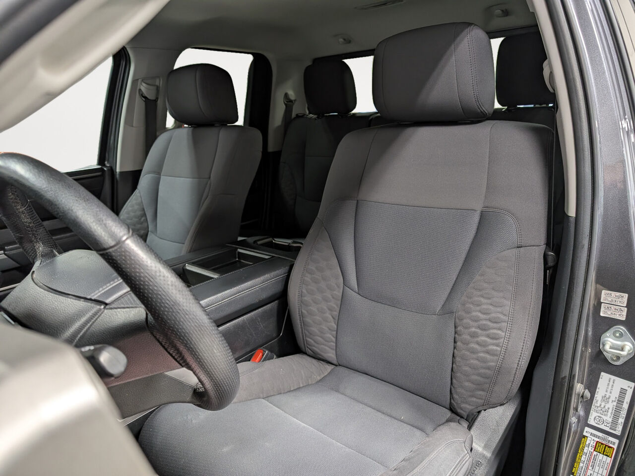 2022 Toyota Tundra - Image 12