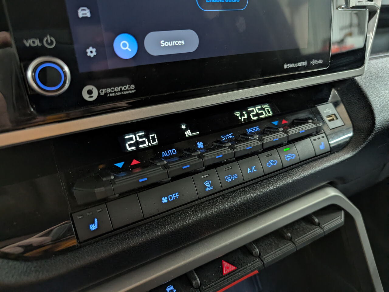 2022 Toyota Tundra - Image 22