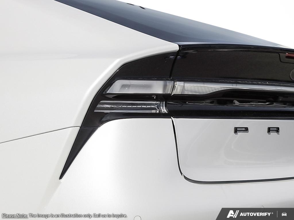 2026 Toyota PRIUS PLUG-IN H - Image 11
