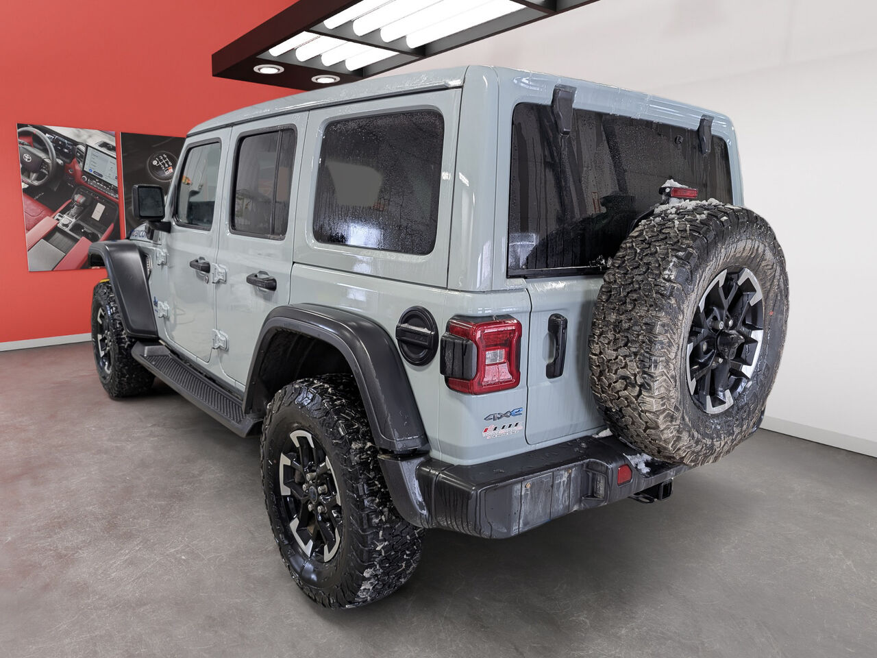2024 Jeep Wrangler 4xe - Image 5