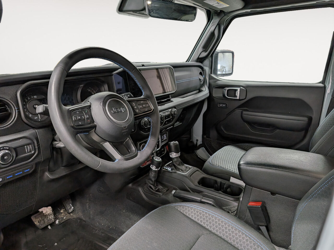 2024 Jeep Wrangler 4xe - Image 10