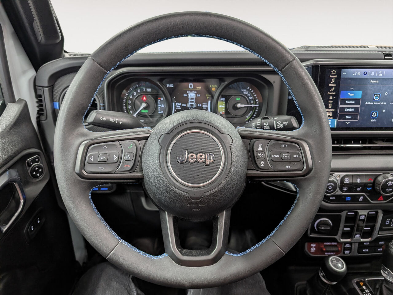 2024 Jeep Wrangler 4xe - Image 16