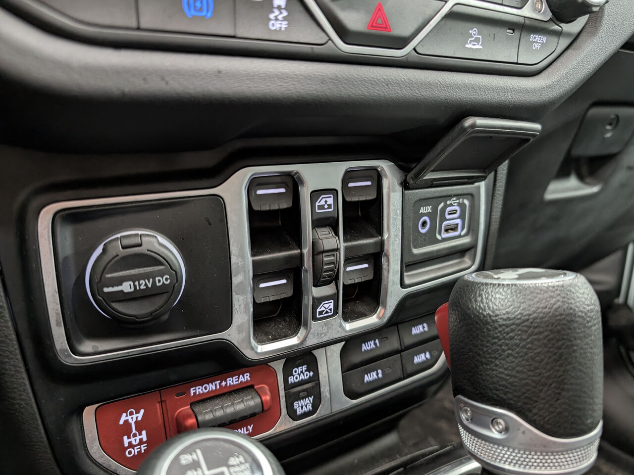2024 Jeep Wrangler 4xe - Image 22