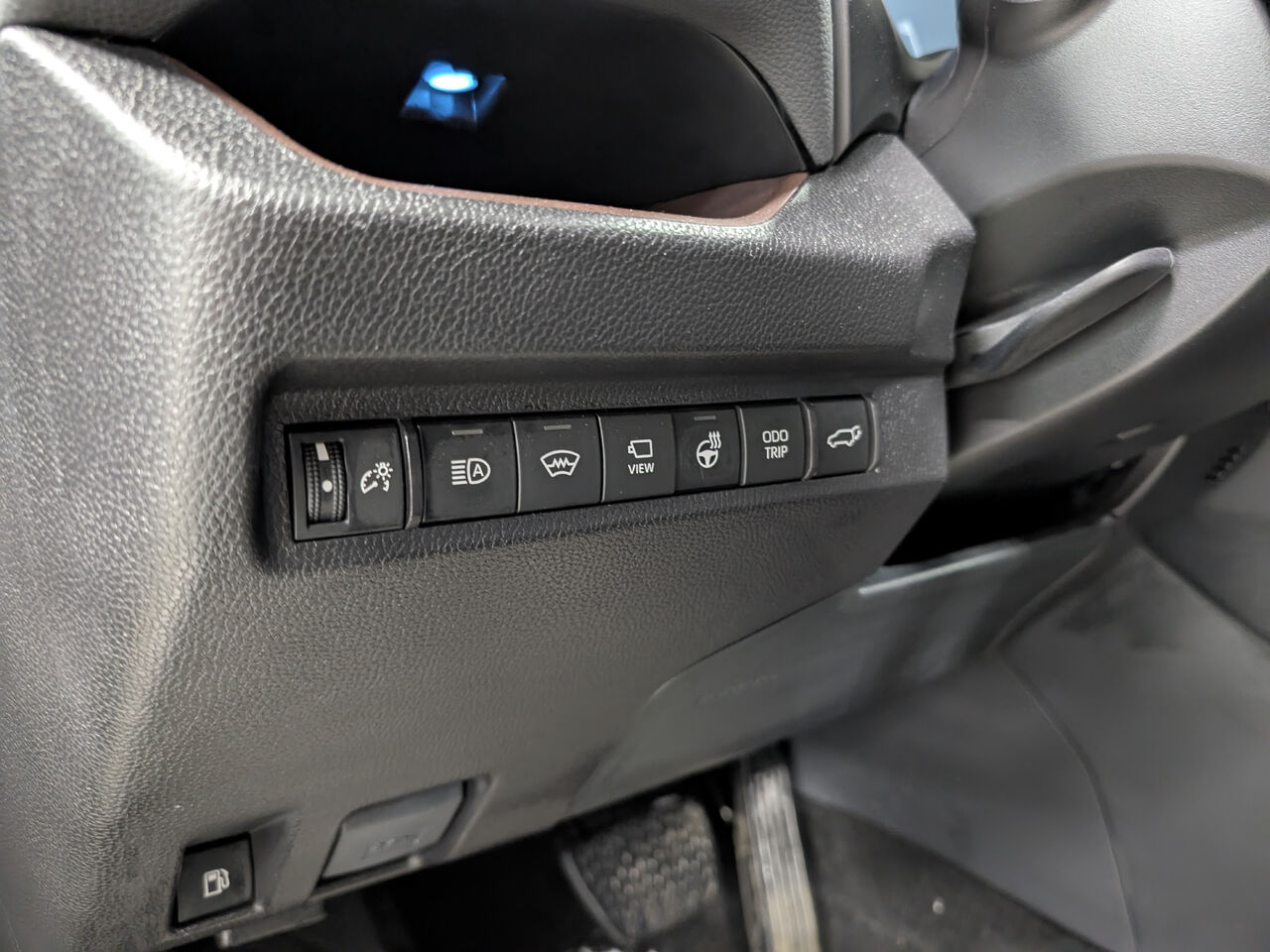 2025 Toyota RAV4 Hybride - Image 13