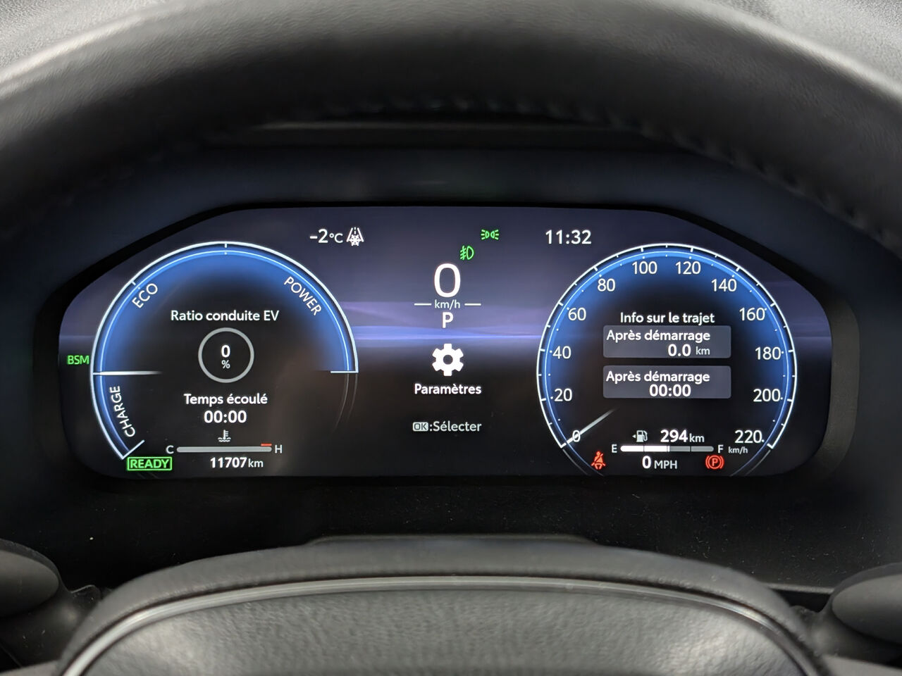 2025 Toyota RAV4 Hybride - Image 18