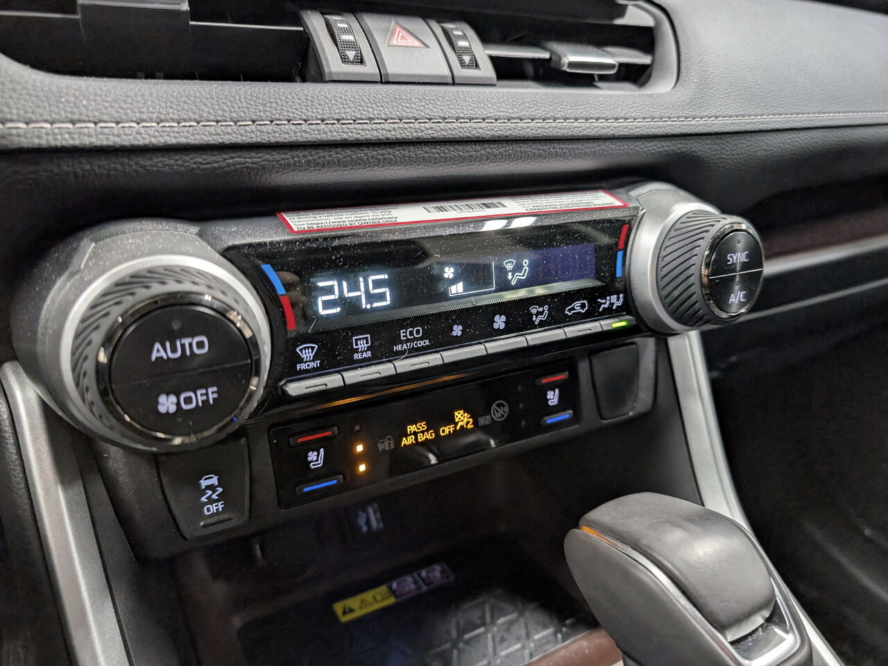 2025 Toyota RAV4 Hybride - Image 21