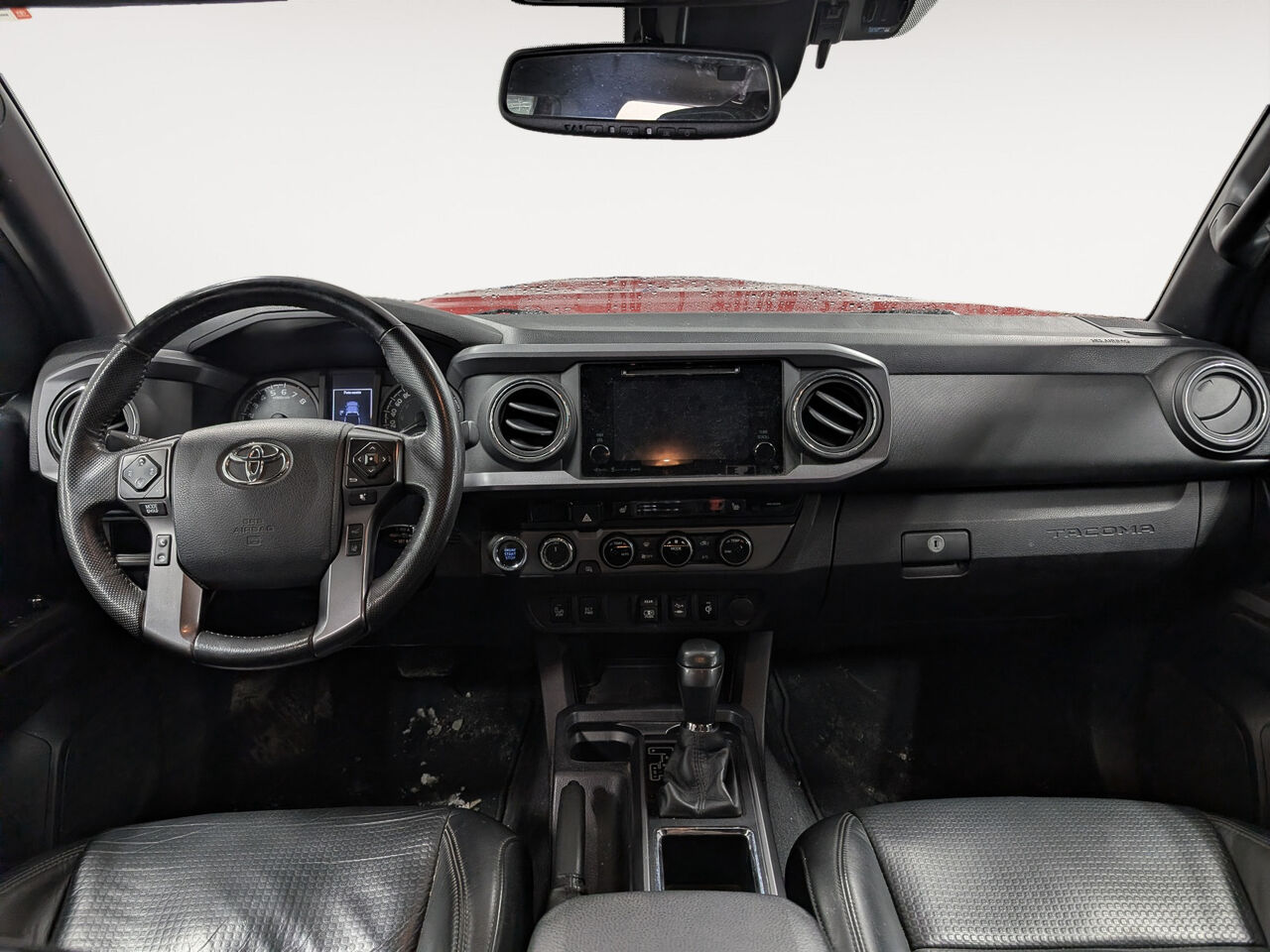 2018 Toyota Tacoma - Image 10