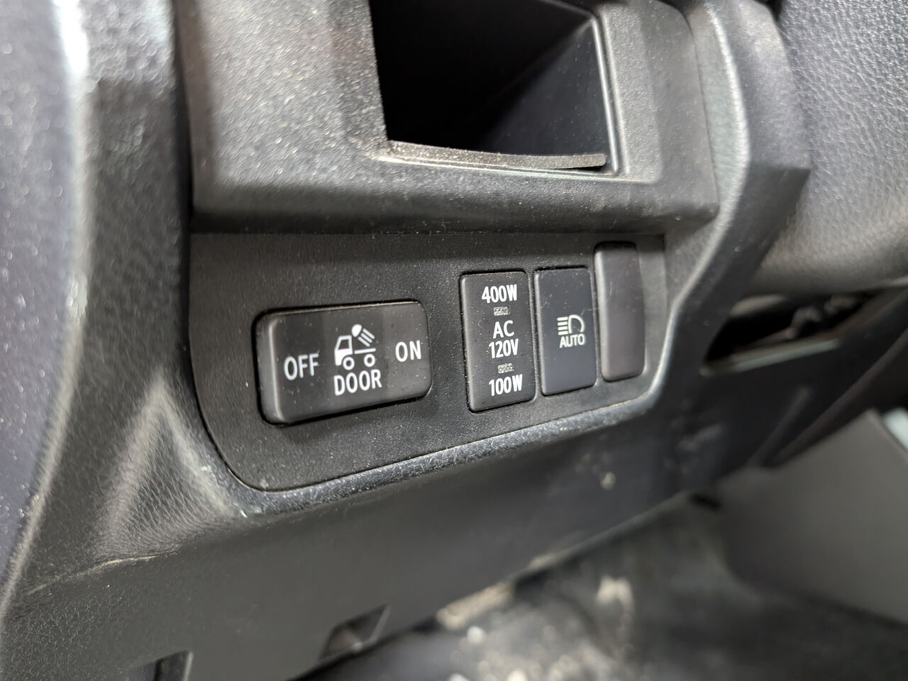 2018 Toyota Tacoma - Image 14