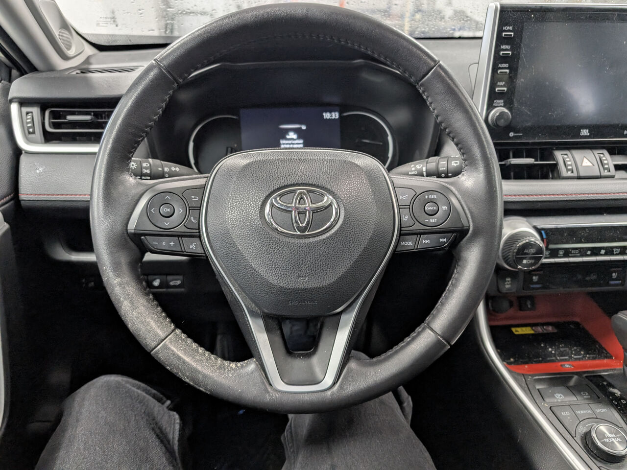 2022 Toyota RAV4 - Image 13