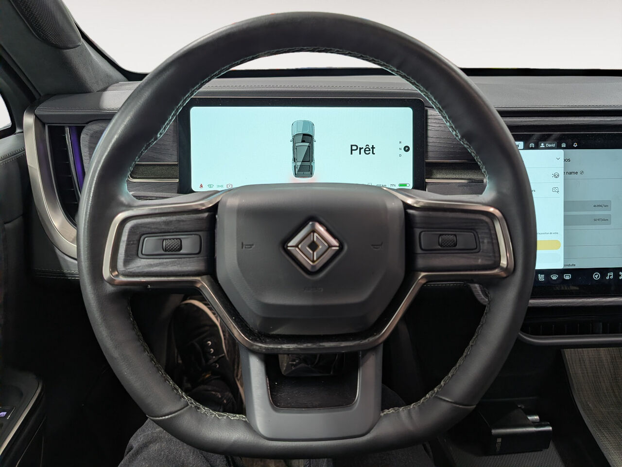 2024 Rivian R1S - Image 14
