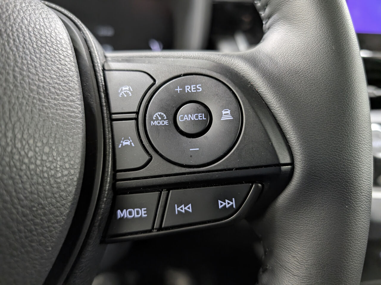 2025 Toyota Corolla Hybride - Image 15