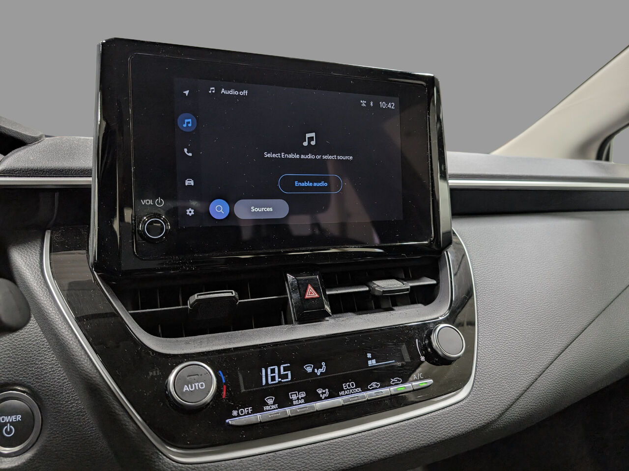 2025 Toyota Corolla Hybride - Image 17
