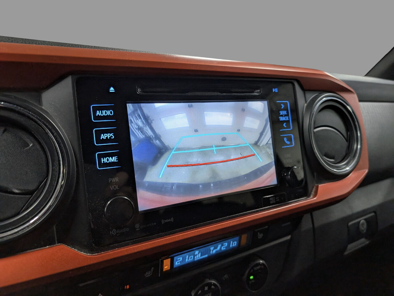 2017 Toyota Tacoma - Image 19