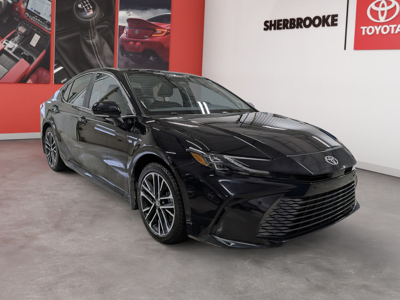 2026 Toyota Camry Hybride - Image 3