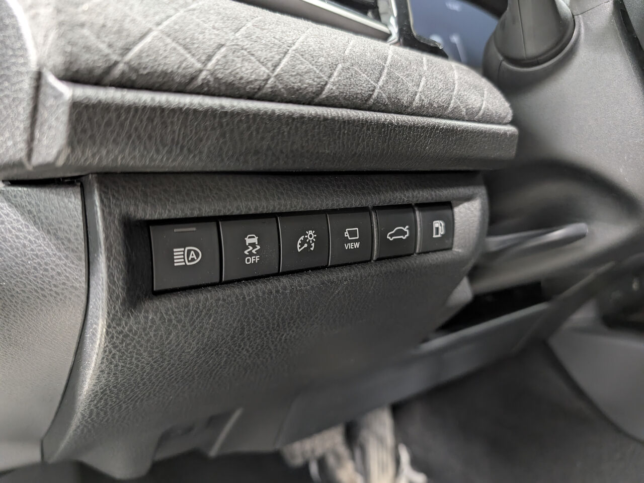 2026 Toyota Camry Hybride - Image 13