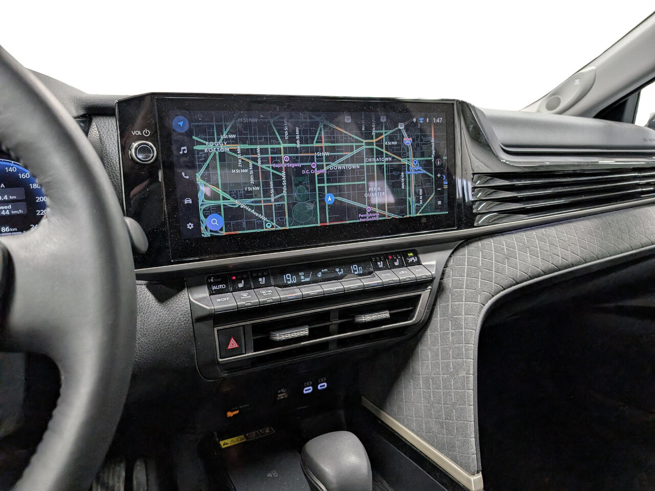 2026 Toyota Camry Hybride - Image 19