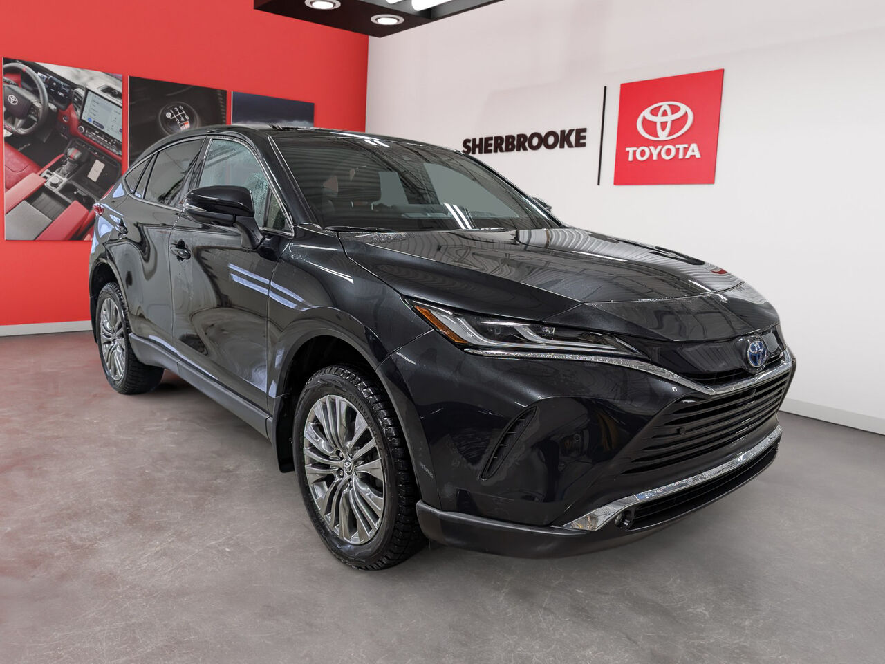 2023 Toyota Venza Hybride - Image 3