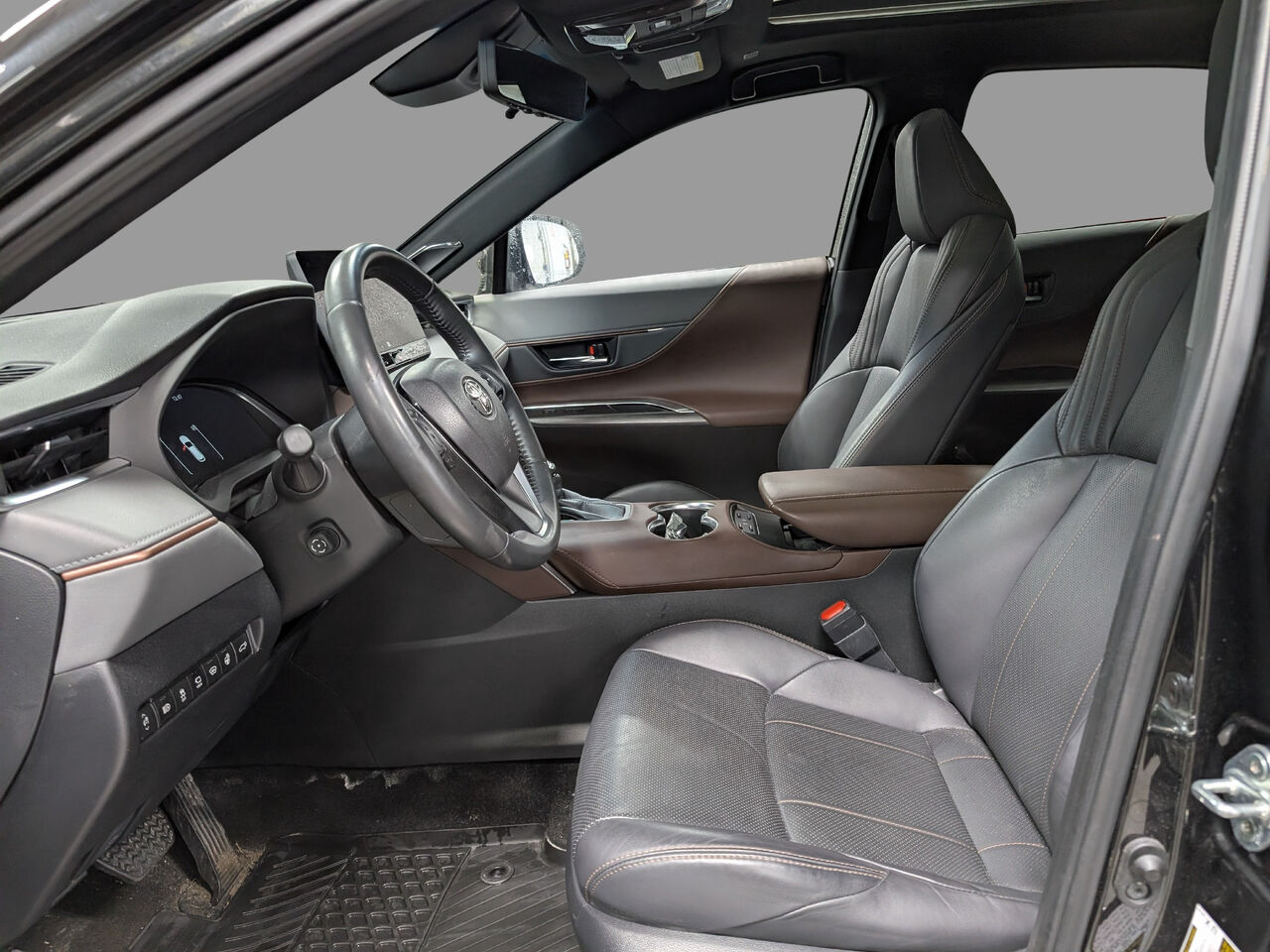 2023 Toyota Venza Hybride - Image 9