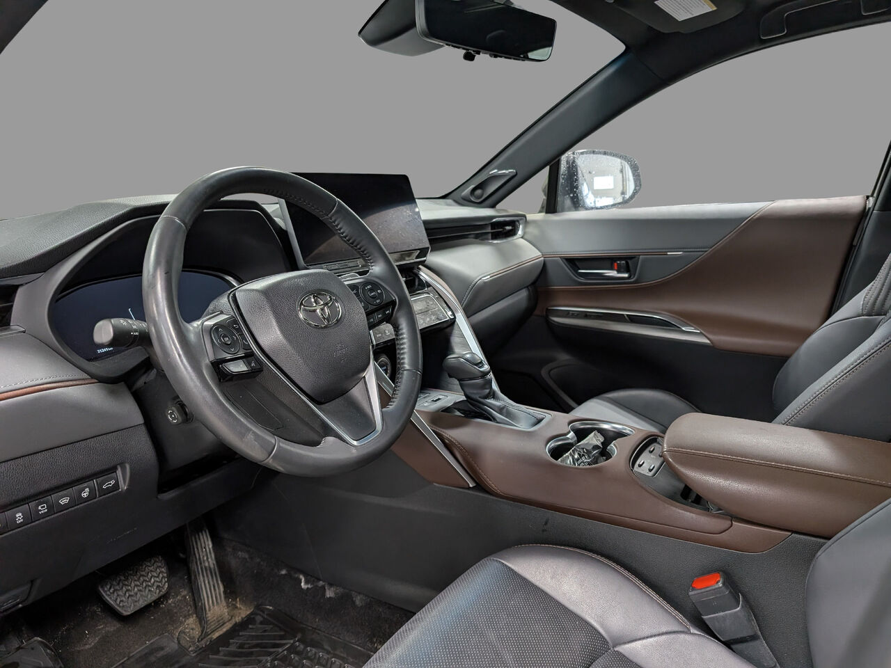 2023 Toyota Venza Hybride - Image 10