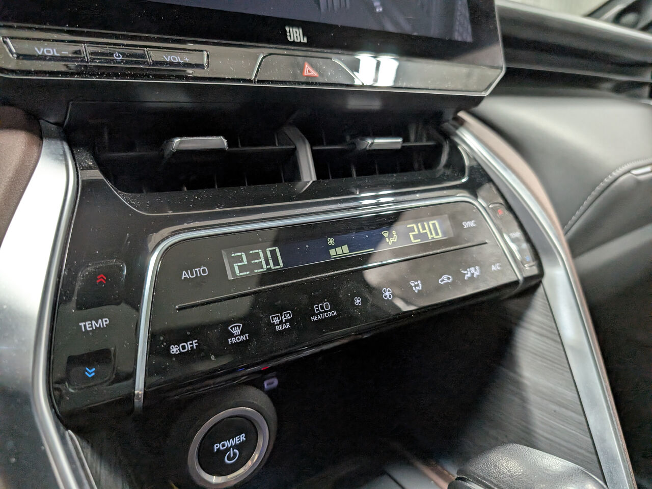 2023 Toyota Venza Hybride - Image 19