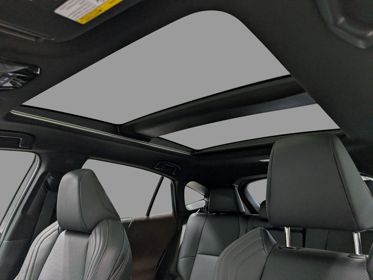 2023 Toyota Venza Hybride - Image 24