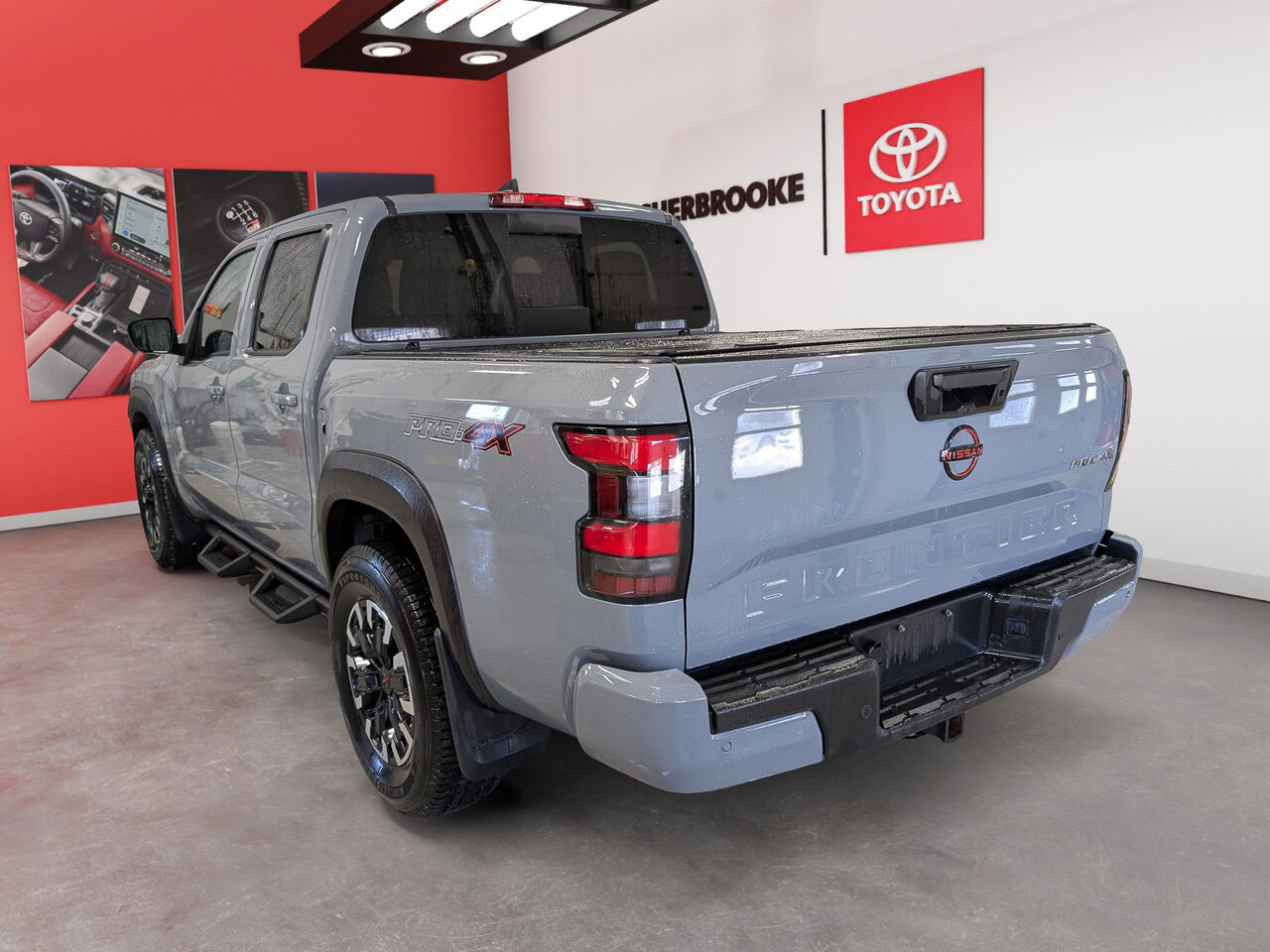 2023 Nissan Frontier - Image 6
