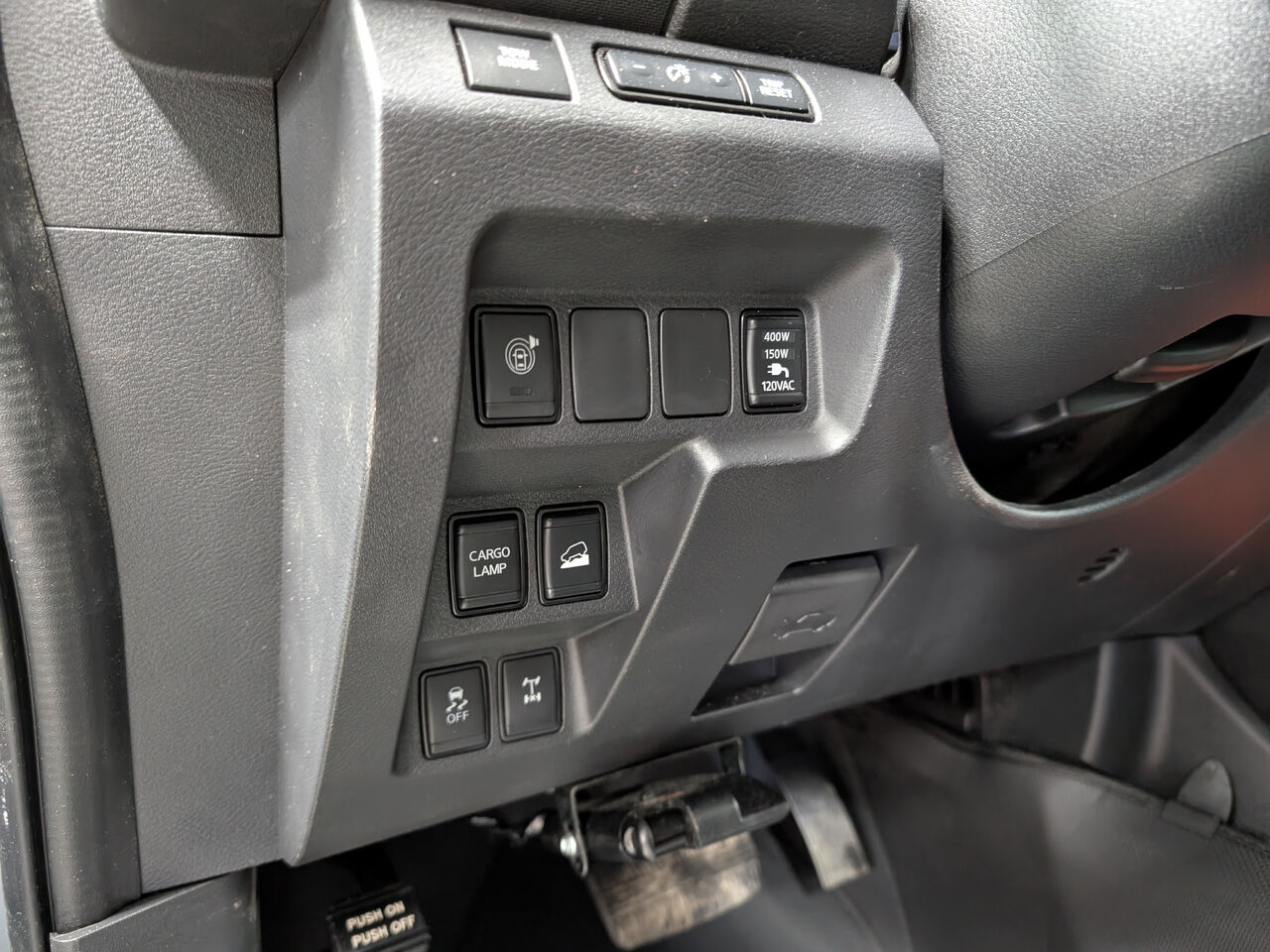 2023 Nissan Frontier - Image 14