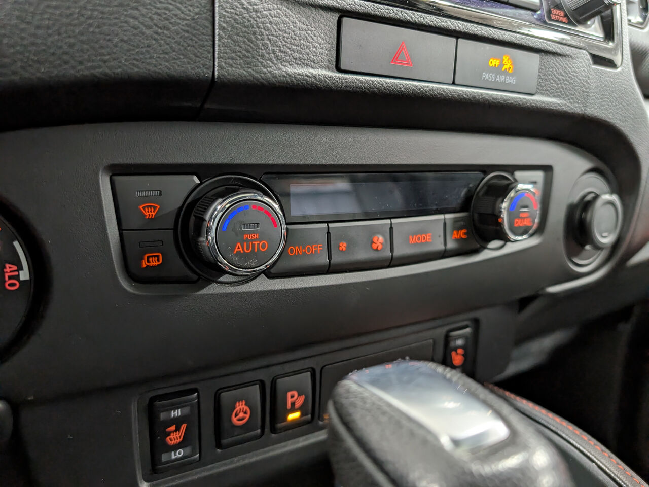 2023 Nissan Frontier - Image 21
