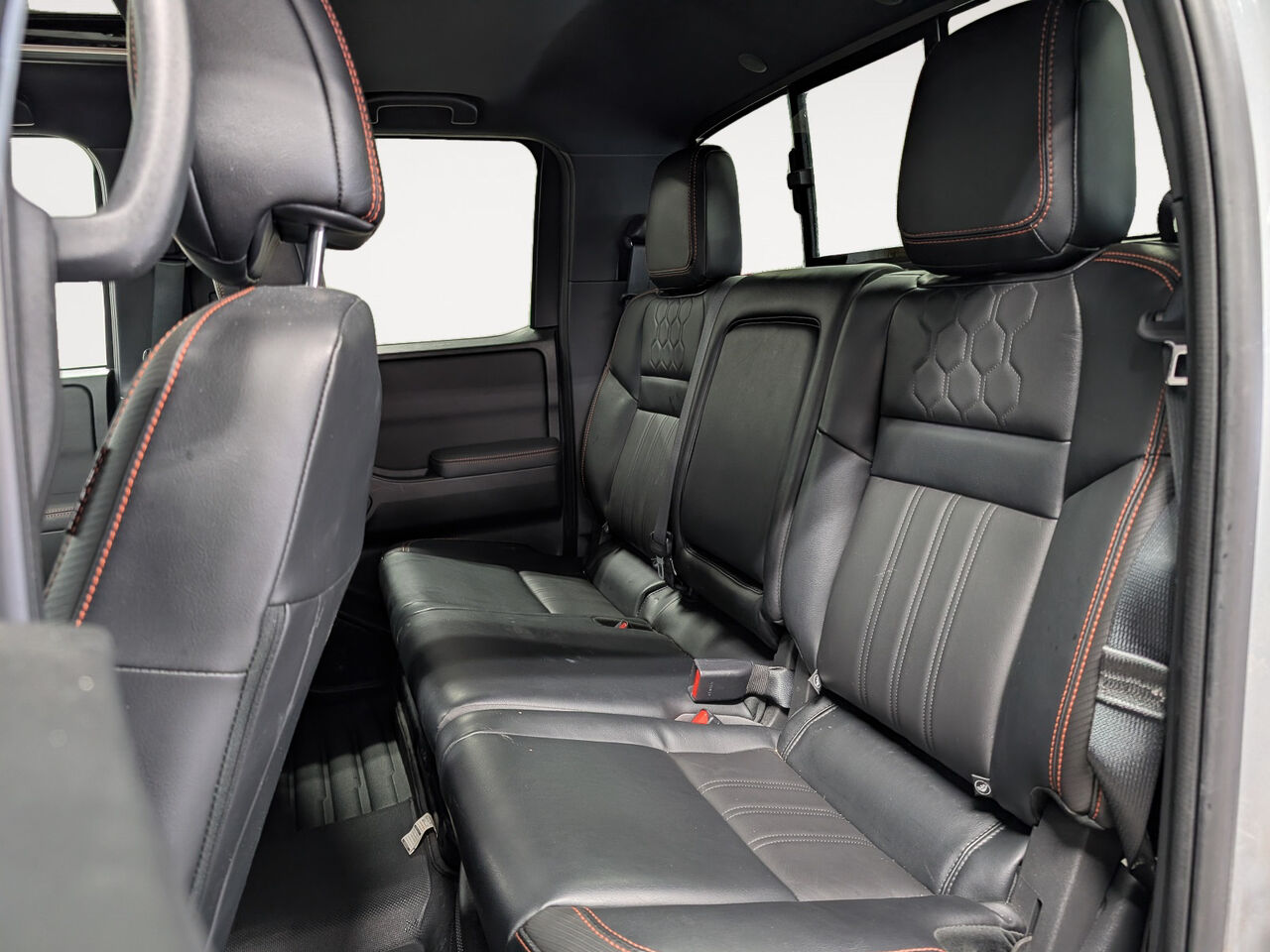 2023 Nissan Frontier - Image 27