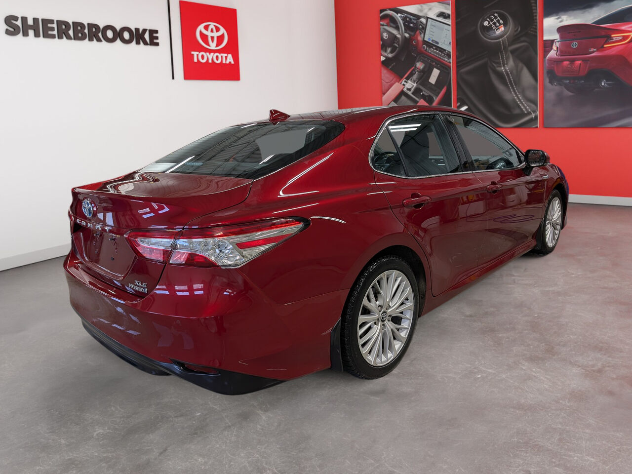 2018 Toyota Camry Hybride - Image 4