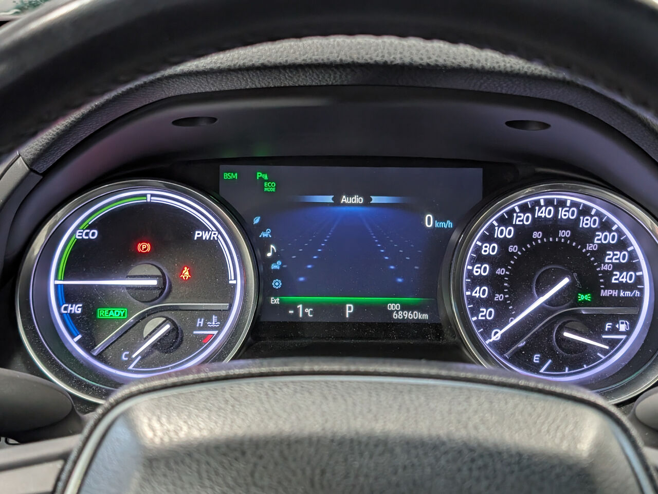 2018 Toyota Camry Hybride - Image 25