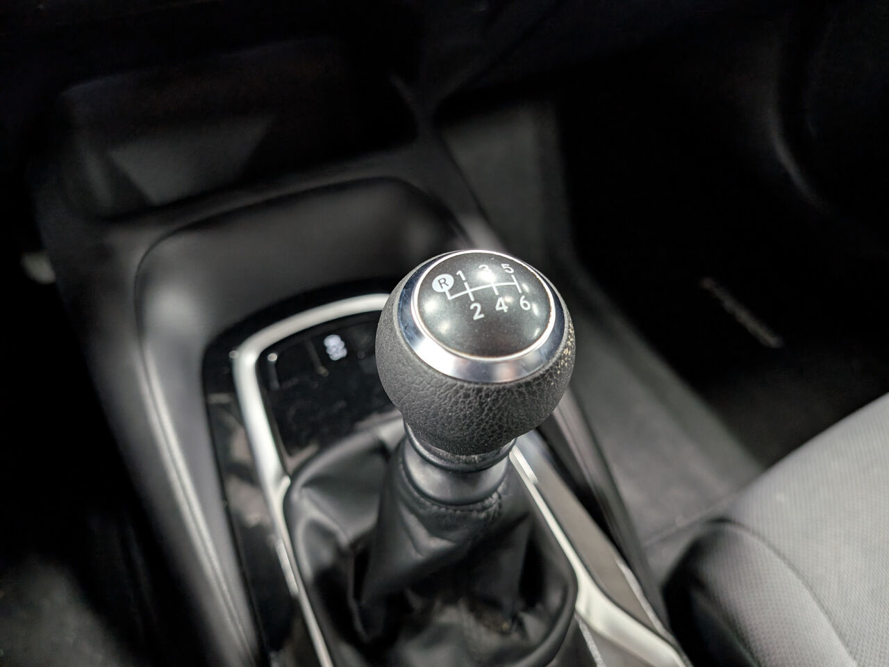 2022 Toyota Corolla - Image 20