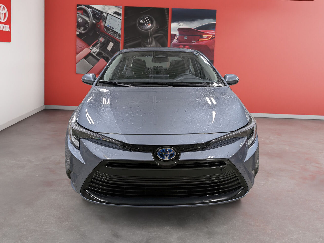 2025 Toyota Corolla Hybride - Image 2