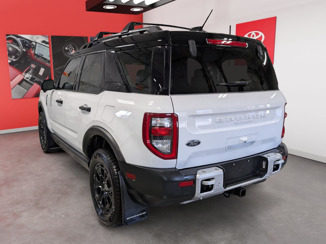 2025 Ford Bronco Sport - Image 6