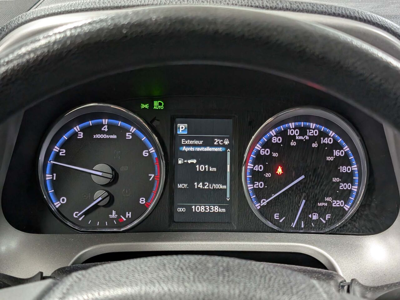 2017 Toyota RAV4 - Image 17