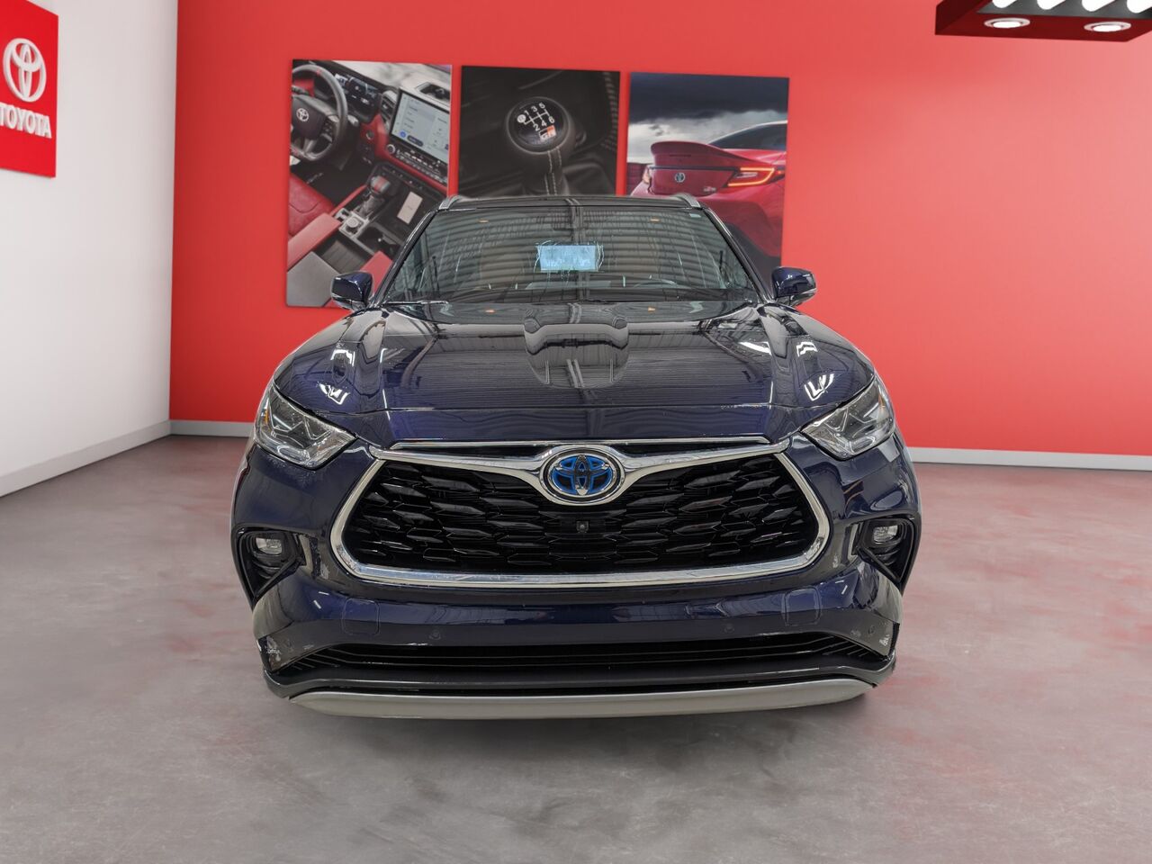 2023 Toyota Highlander Hybride - Image 2