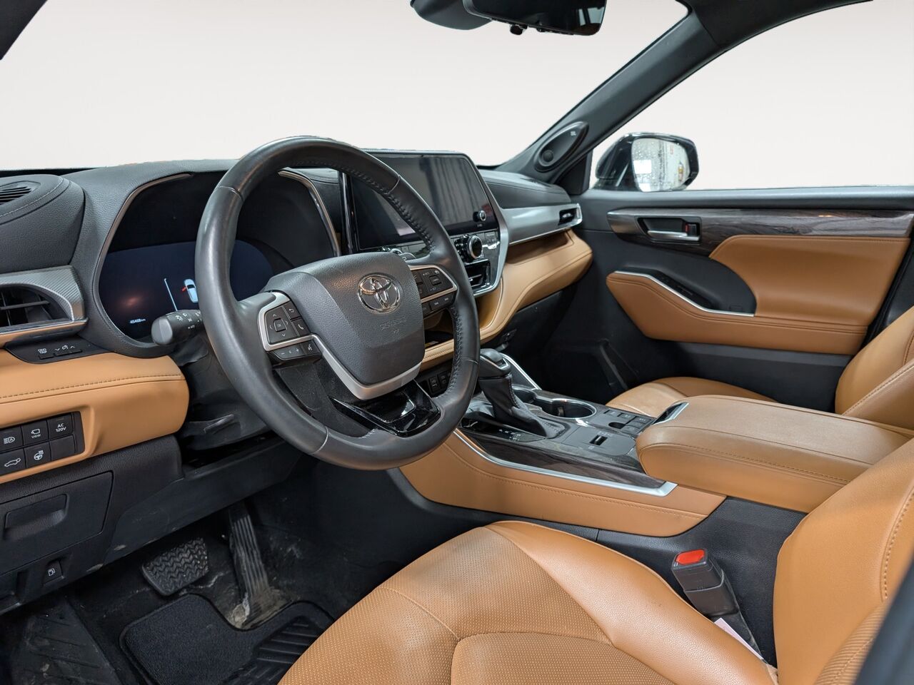 2023 Toyota Highlander Hybride - Image 10