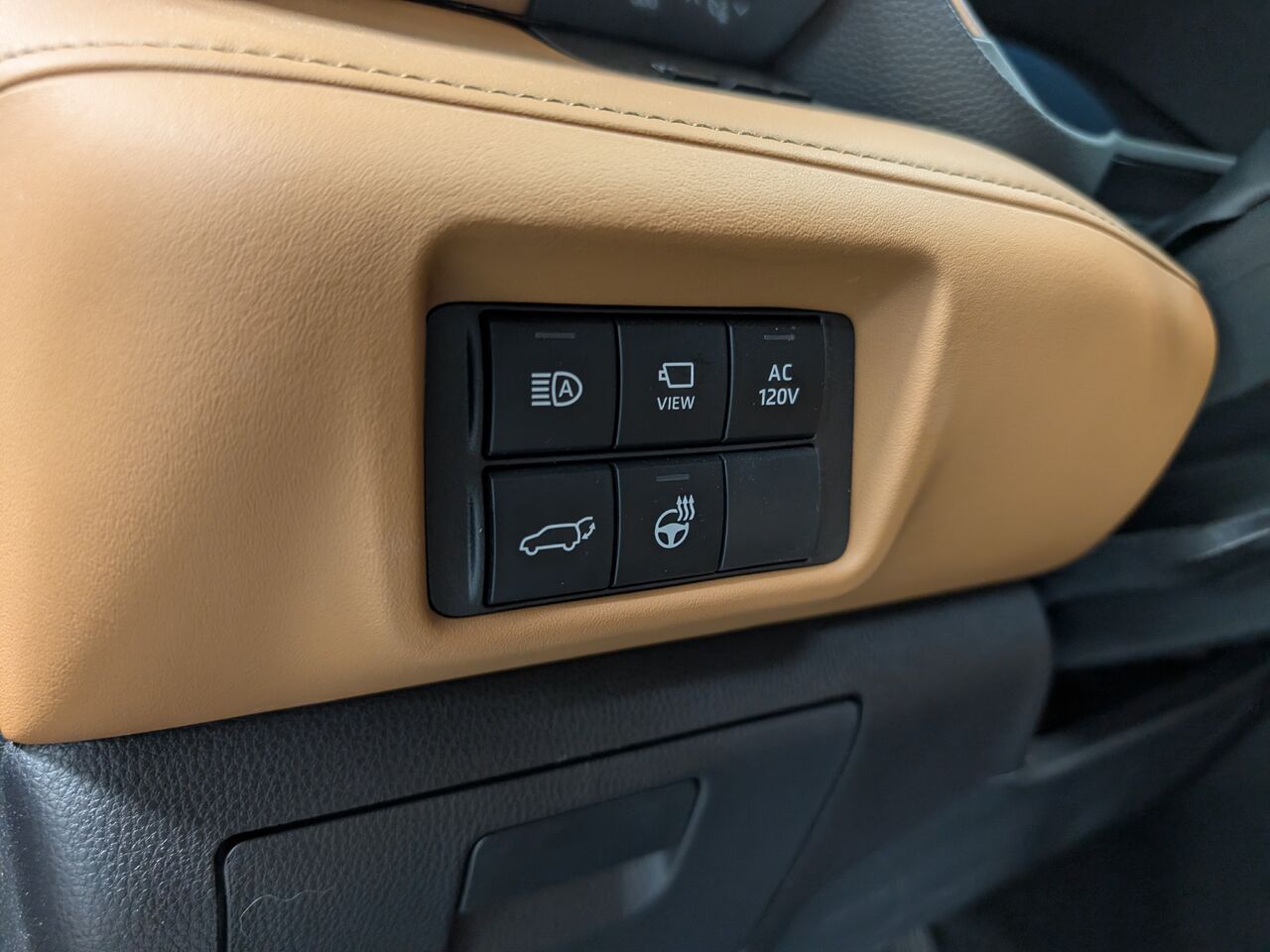 2023 Toyota Highlander Hybride - Image 13