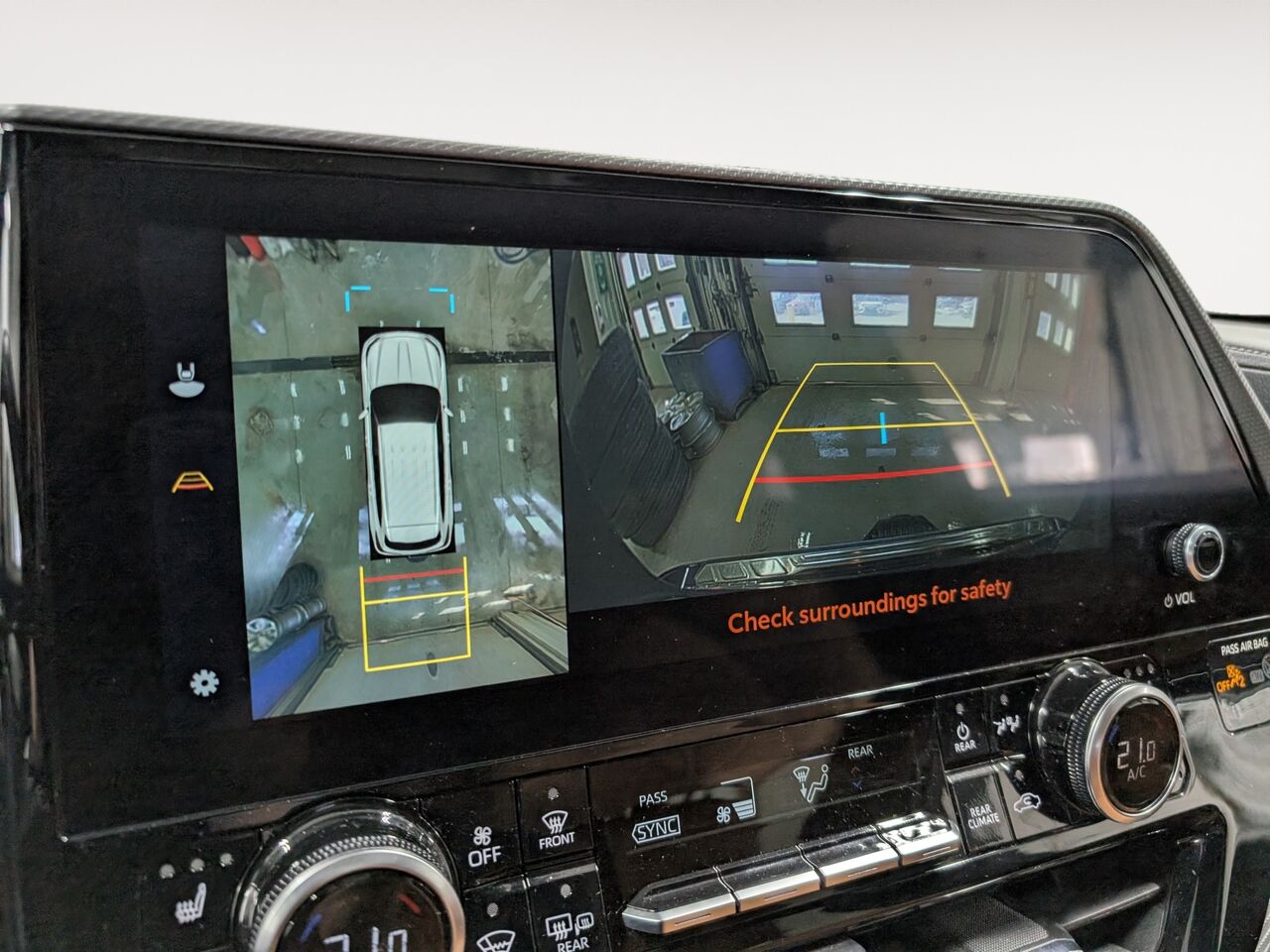 2023 Toyota Highlander Hybride - Image 19