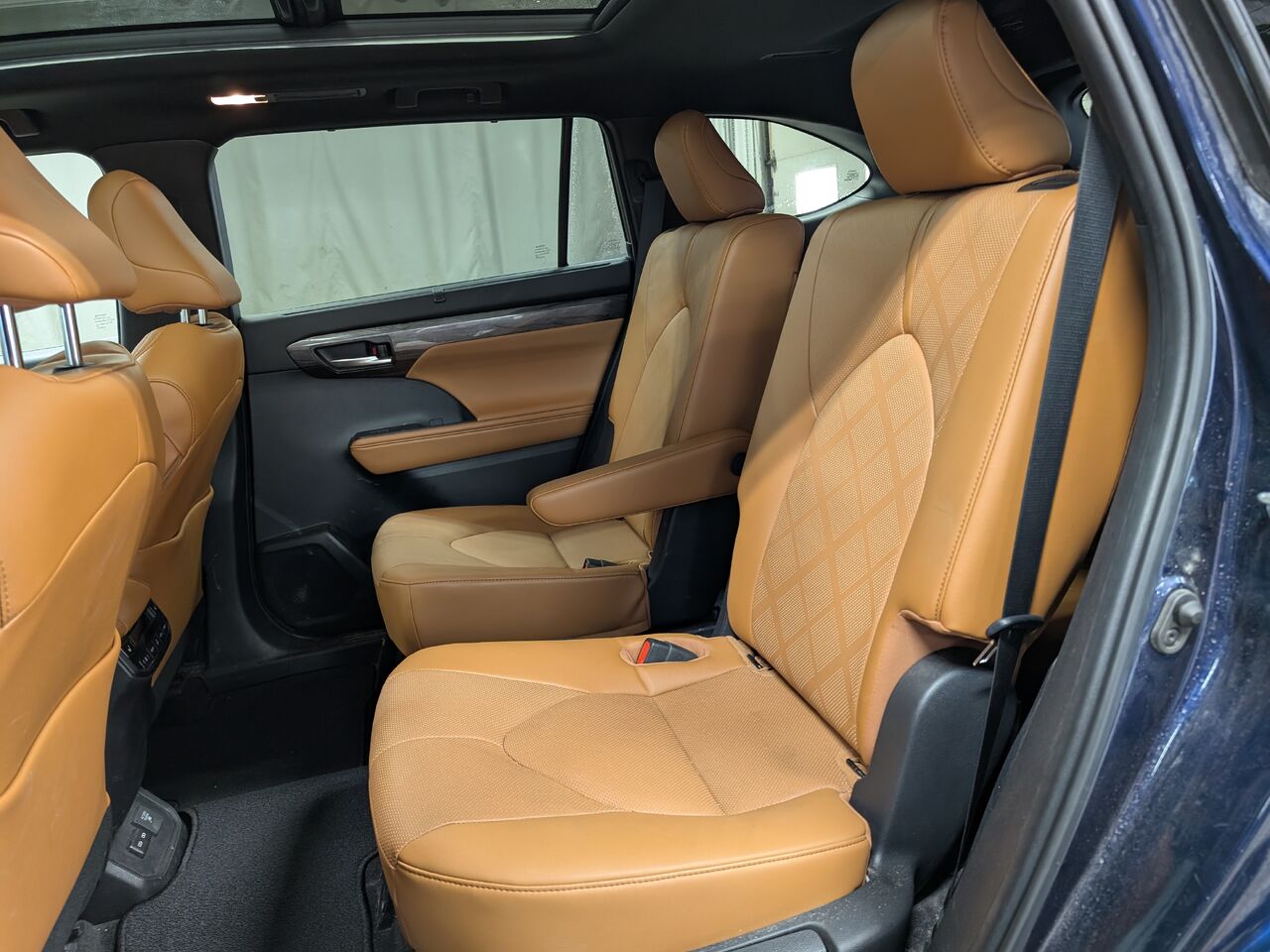 2023 Toyota Highlander Hybride - Image 26