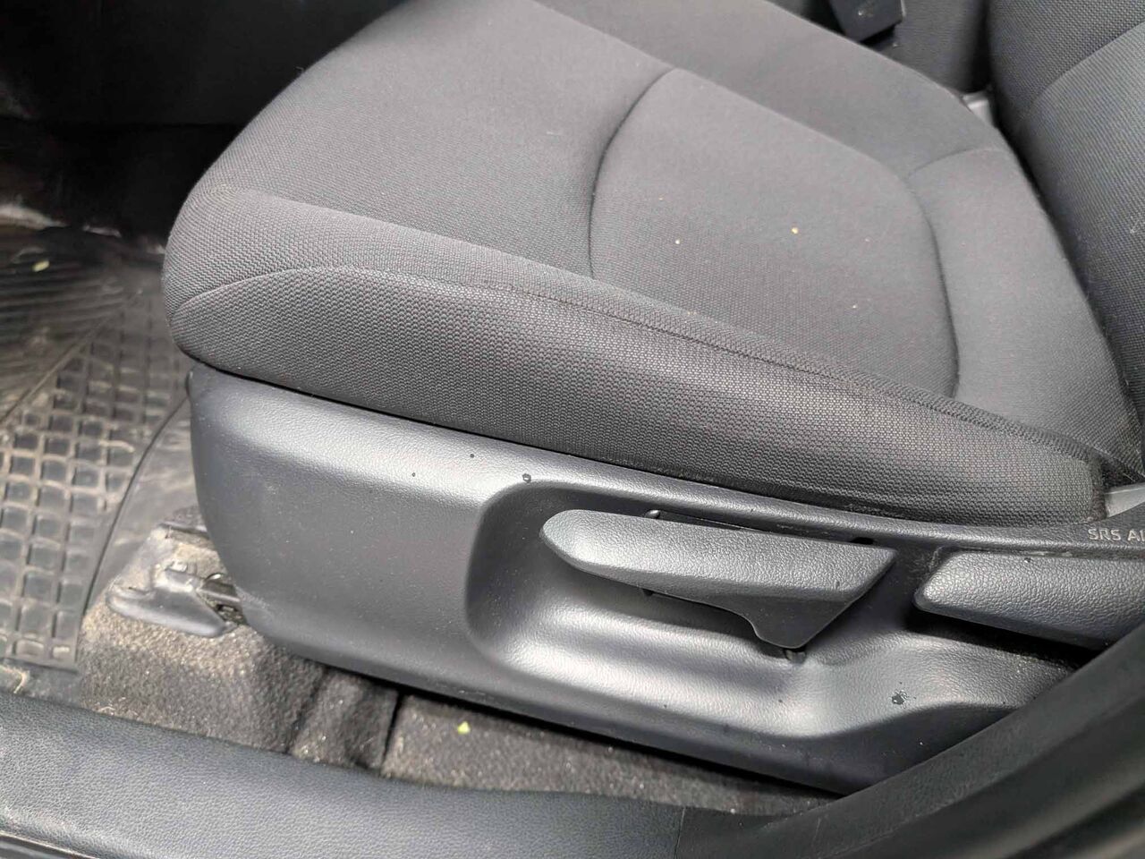 2022 Toyota Corolla Cross - Image 11