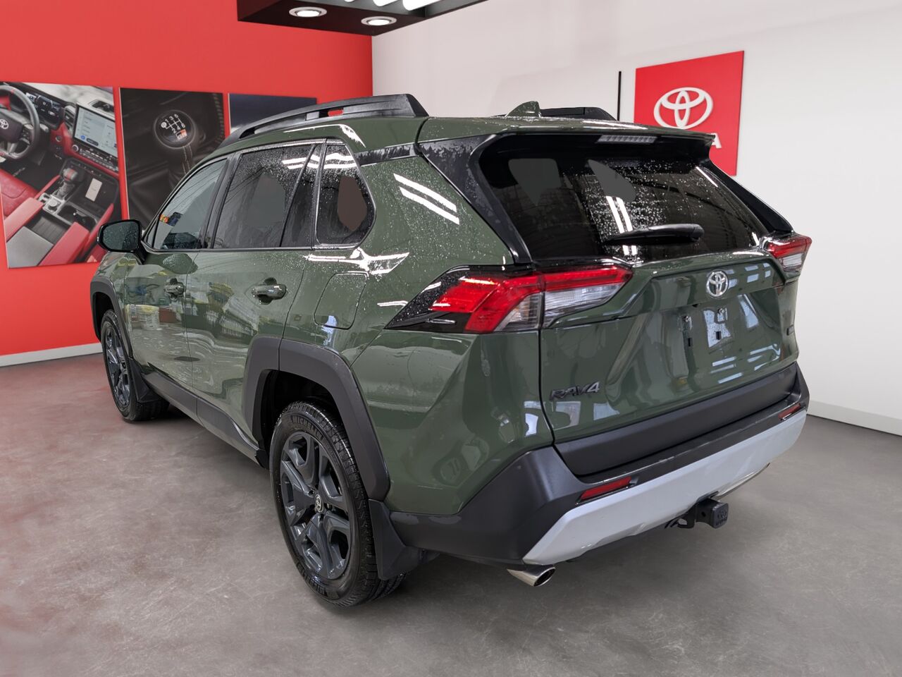 2025 Toyota RAV4 - Image 6