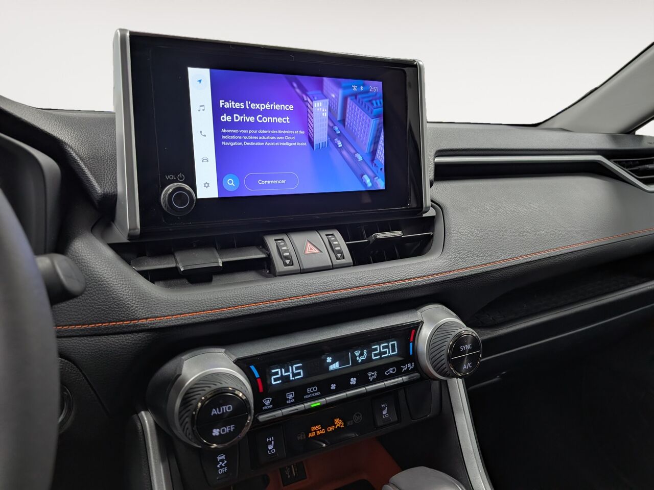 2025 Toyota RAV4 - Image 17