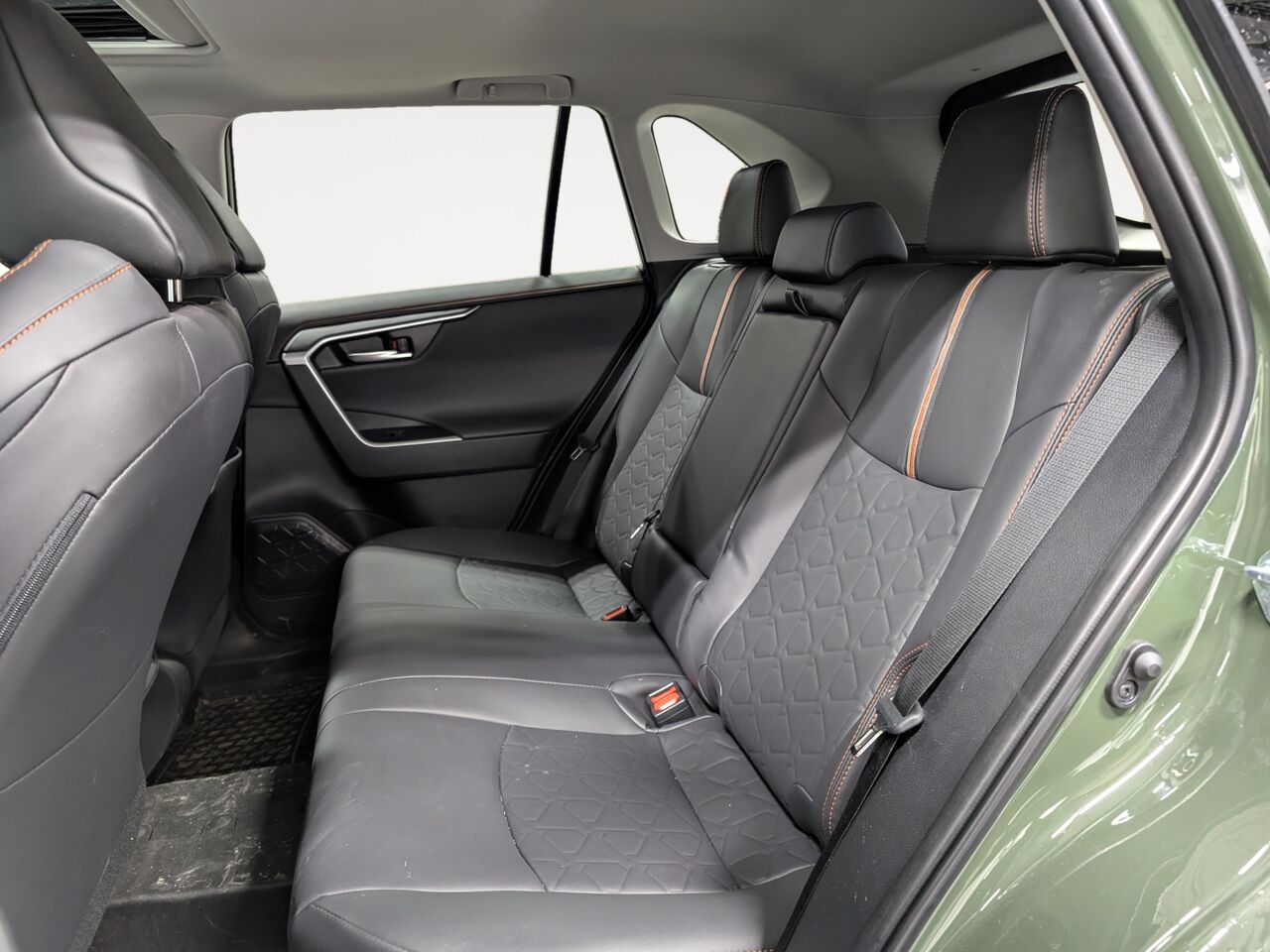 2025 Toyota RAV4 - Image 23