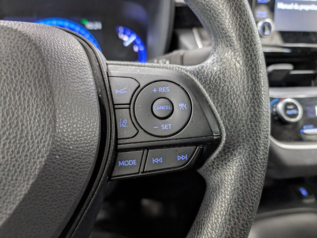 2021 Toyota Corolla Hybride - Image 15