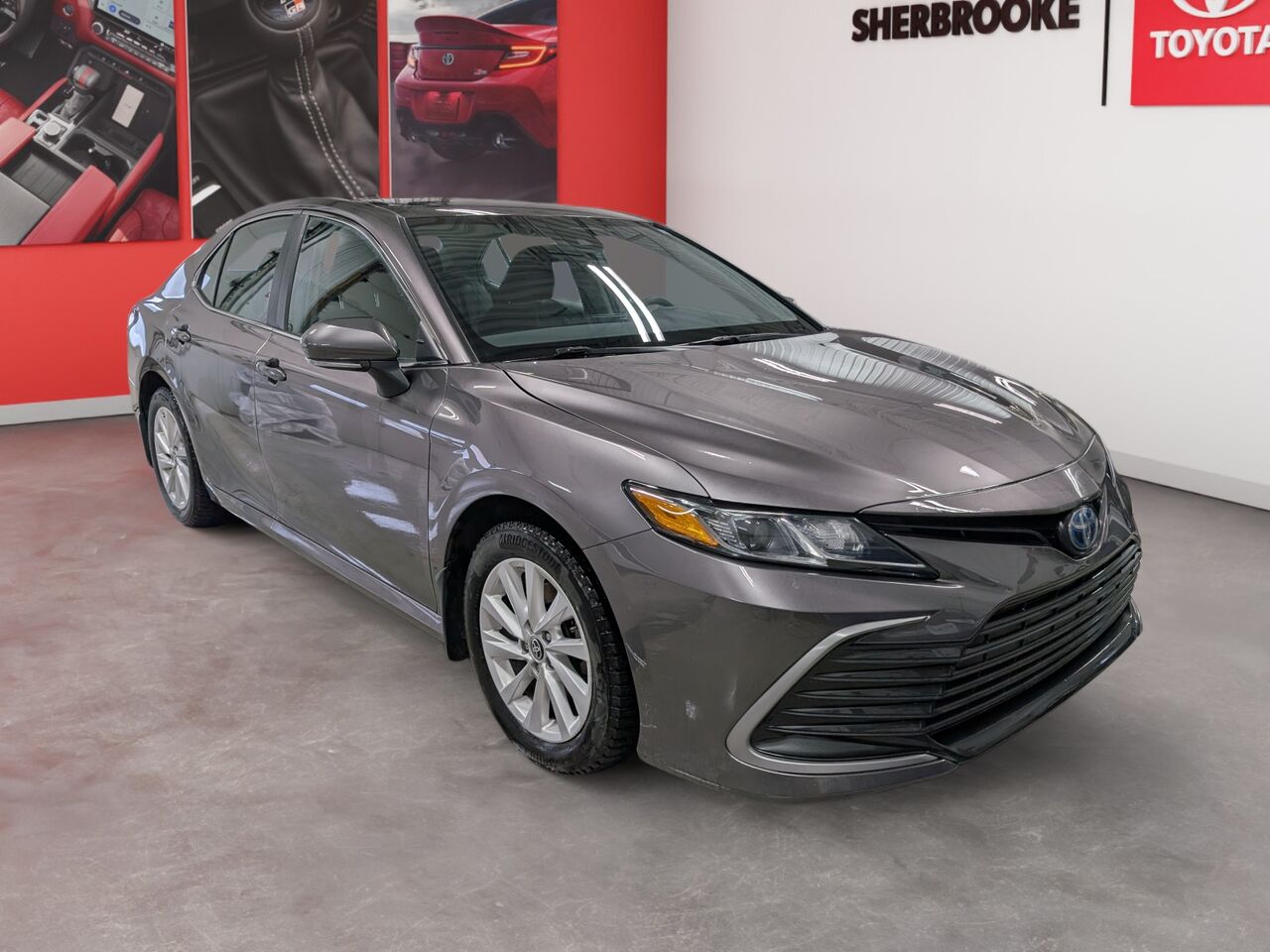 2023 Toyota Camry Hybride - Image 3