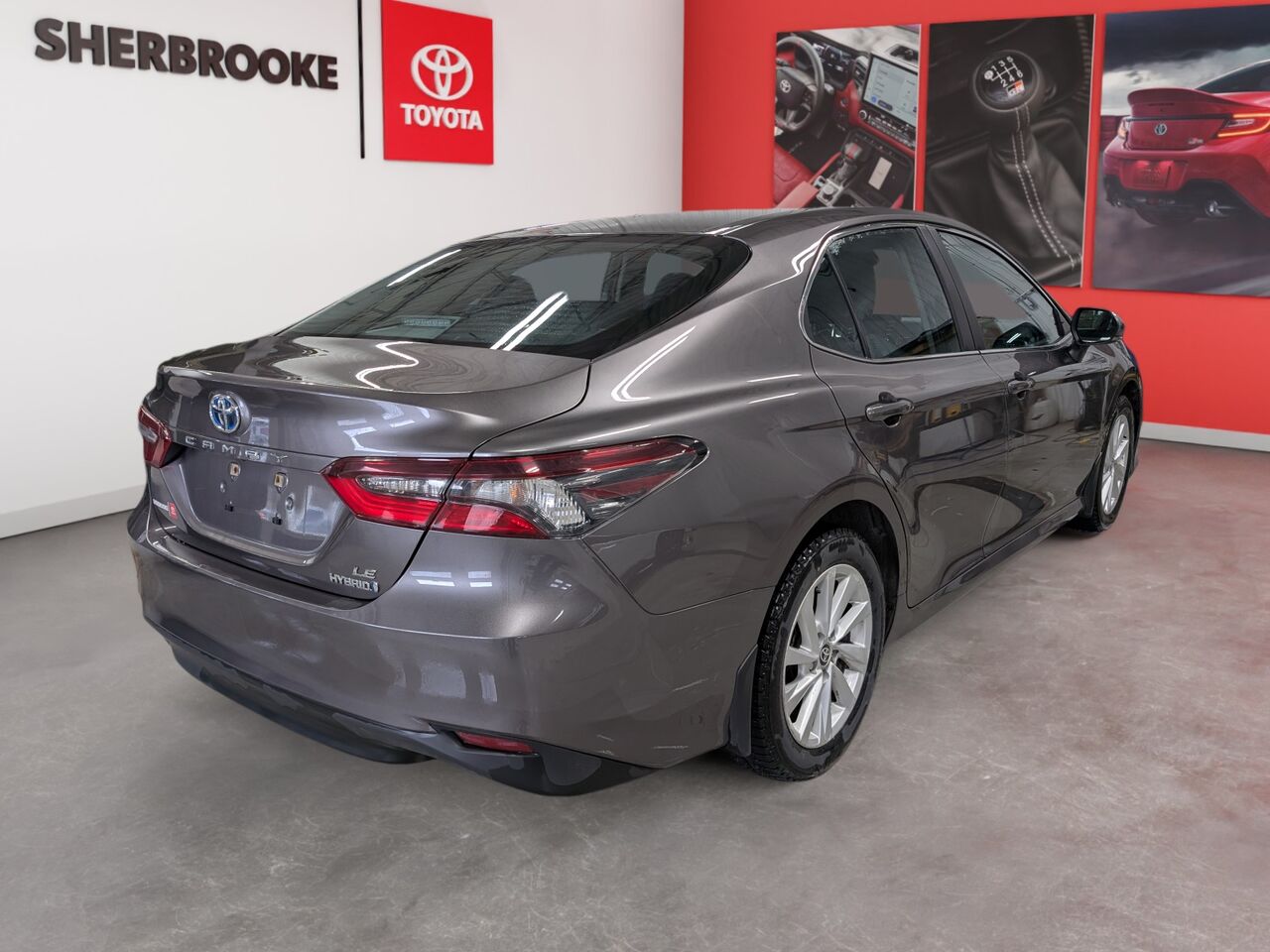 2023 Toyota Camry Hybride - Image 4