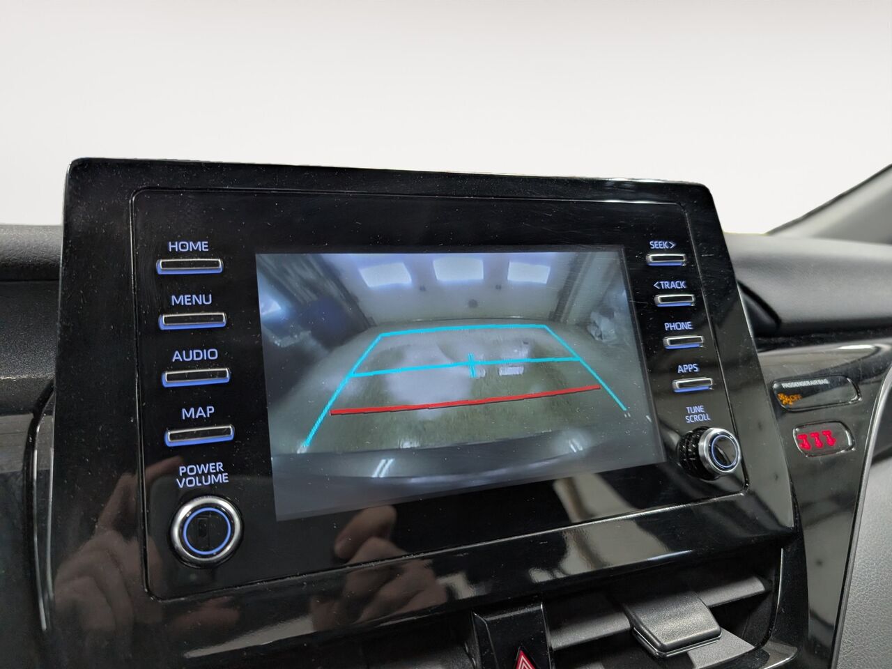 2023 Toyota Camry Hybride - Image 18