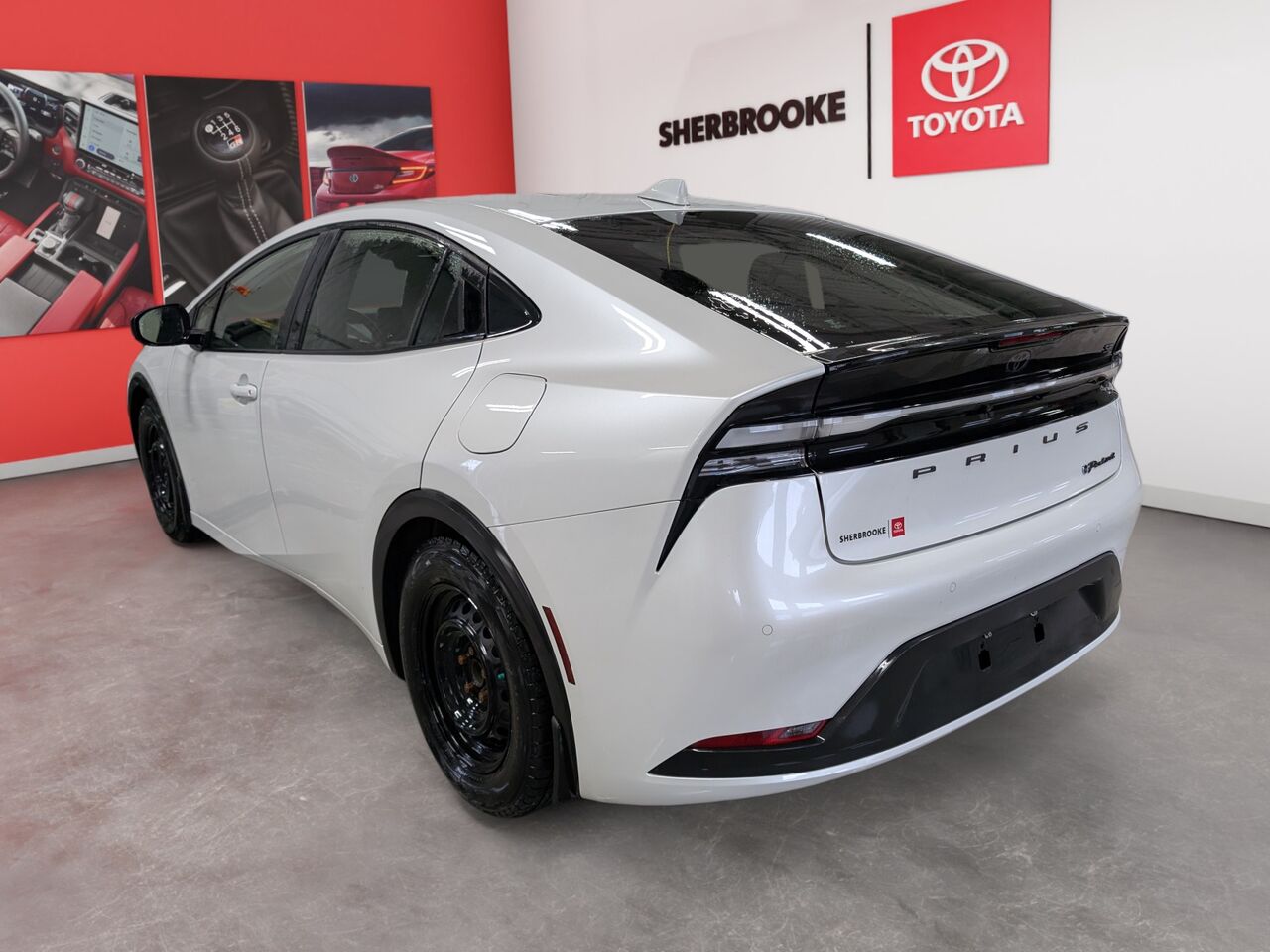 2024 Toyota Prius Prime - Image 6